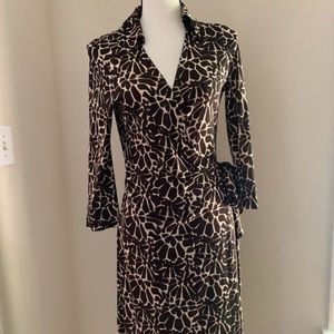 Diane von Furstenberg Classic Wrap Dress Sz10